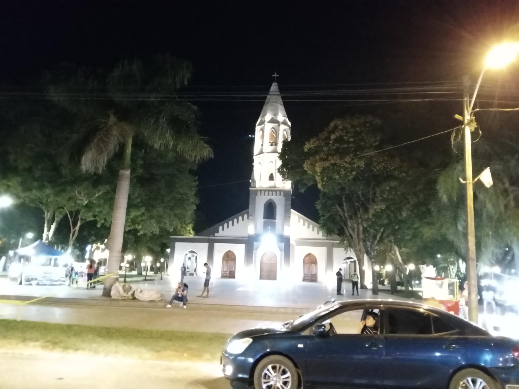Kirche bei Nacht